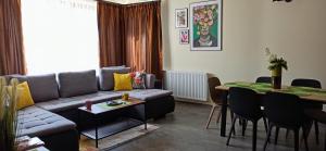 Χώρος καθιστικού στο Fajny Kąt - Apartamenty w centrum, najwyższe opinie gości