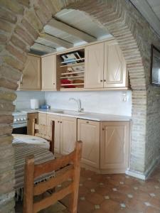 Nhà bếp/bếp nhỏ tại Liknon Guesthouse Villa