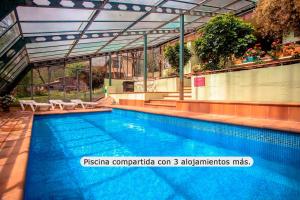 Bazén v ubytovaní La Rovirota, Casa Solar alebo v jeho blízkosti