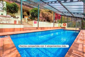 Bazén v ubytovaní La Rovirota, Casa Solar alebo v jeho blízkosti