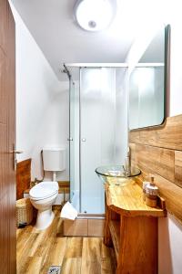Kylpyhuone majoituspaikassa Casa Chira