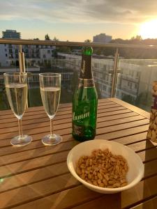 Nápoje v ubytovaní Apartament 454 w hotelu Diva