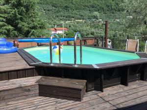 Bazén v ubytovaní Casa Bea con Piscina e giardino alebo v jeho blízkosti + 28 fotografií