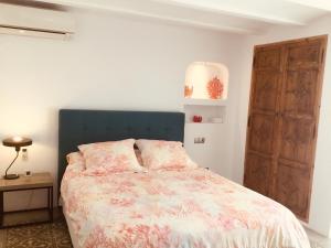Postel nebo postele na pokoji v ubytování Altea Town House Deluxe Sea View