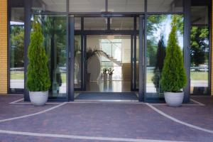 Exteriér alebo vchod do ubytovania Hotel Nadodrzański Dwór - Nowa Sól