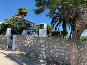 Budova, v ktorej sa vila nachádza