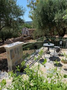 Vonkajšia záhrada v ubytovaní Villa eleni