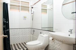 Ένα μπάνιο στο I Rich Residence +24 φωτογραφίες