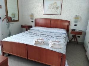 A bed or beds in a room at Sand 228 Home