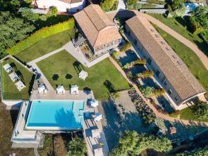 Bazén v ubytování Kepos Etna Relais & Exclusive Spa nebo v jeho okolí