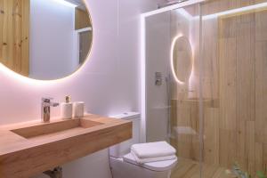 Koupelna v ubytování FERALA SUITES ALBAYZíN