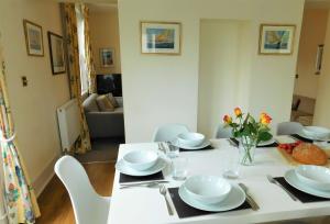 Posezení v ubytování Quay Corner, 5 bed house, Christchurch Dorset