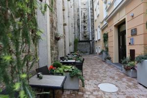 Budova, kde se aparthotel nachází