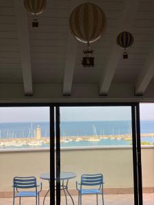 A general sea view or a sea view taken from Az apartmant
