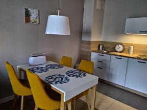 Kuchyňa alebo kuchynka v ubytovaní Bel Mare Patio and Garden C106