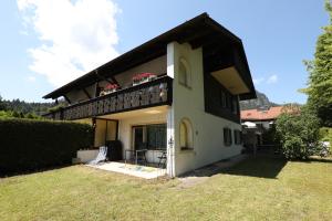 Το κτήριο όπου στεγάζεται  το διαμέρισμα