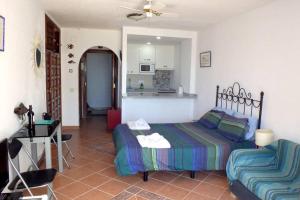 Fotografia z galérie ubytovania APARTAMENTO PALMERAS nsf25 studio, TORRECILLA, NERJA v destinácii Nerja