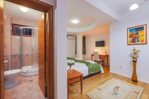 Koupelna v ubytování Vila Niko + 37 fotografií