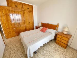 Fotografie z fotogalerie ubytování Nereo 7 Primera Linea de Playa San Juan Piscina, Parking wifi Inmobiliaria Leo v destinaci Alicante