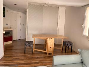 Kuchyň nebo kuchyňský kout v ubytování Cosy Apartment - La Manga, km 7