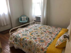 Postel nebo postele na pokoji v ubytování El Nopal Casita-Close to Sul Ross State University
