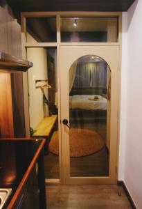 Η κουζίνα ή μικρή κουζίνα στο Krung Boutique Hotel