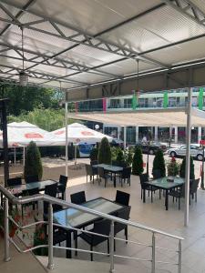 Restaurace v ubytování Pensiunea Doneli
