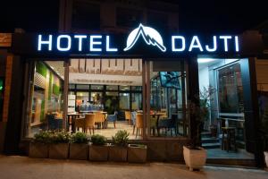 Certifikát, hodnocení, plakát nebo jiný dokument vystavený v ubytování Hotel Dajti