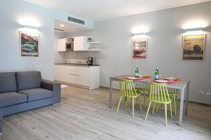 Kuchyň nebo kuchyňský kout v ubytování House & Pool