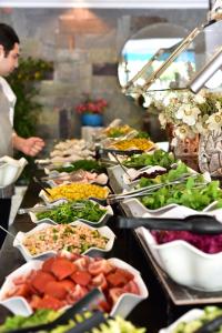 Jídlo v hotelu nebo okolí