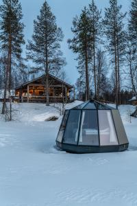 Foto da galeria de AuroraHut, Overwater Hut em Kuusamo