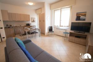 Kuchyňa alebo kuchynka v ubytovaní Central Suite Moniga + 21 fotografií