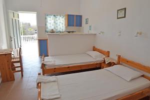 Gallery image of NIKOS APARTMENTS in Laganas