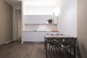 Kuchyňa alebo kuchynka v ubytovaní Contempora Apartments - Cavallotti 13 - B12b