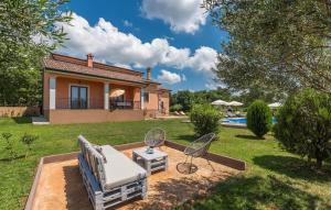 Κήπος έξω από το Villa Antonela