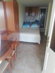 Postel nebo postele na pokoji v ubytování Guest House Vila Luka