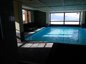 Swimmingpoolen hos eller tæt på Les chalets du galibier 2 WIFI Parking privé 4stars + 7 billeder