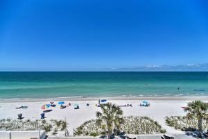 Gallery image of Sunny Seaside Condo with Pool and Walk to Beach! in St Pete Beach
