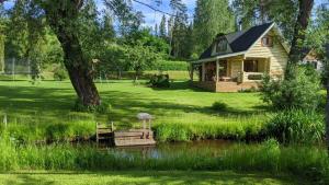 Zahrada ubytování Intsikurmu veski saunamaja - sauna inclusive
