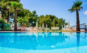 Bazén v ubytování Hotel Eden nebo v jeho okolí