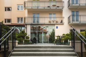 Budynek, w którym mieści się apartament