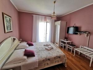 Ein Bett oder Betten in einem Zimmer der Unterkunft House Smajić