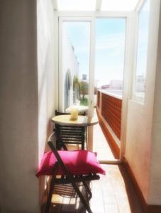 A seating area at El Beaterio Apartments
