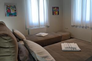Postel nebo postele na pokoji v ubytování Lucas home