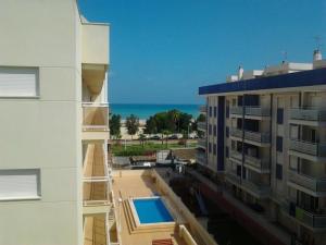 Bazén v ubytování Atico playa Moncofar nebo v jeho okolí