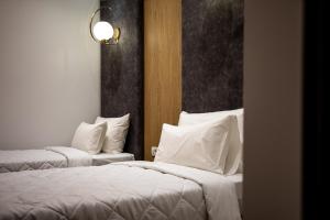 Grand Central Hotel客房内的一张或多张床位