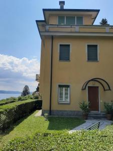 Budova, v ktorej sa apartmán nachádza