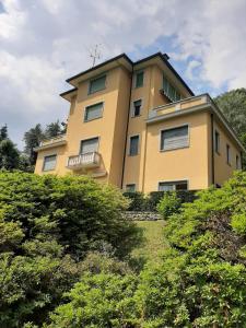 Budova, v ktorej sa apartmán nachádza