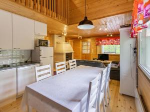 Φωτογραφία από το άλμπουμ του Holiday Home Kiikkukallio by Interhome σε Hankamäki