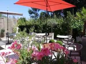 Сад в Hotel Miramar- Cap d'Antibes - La Garoupe plage